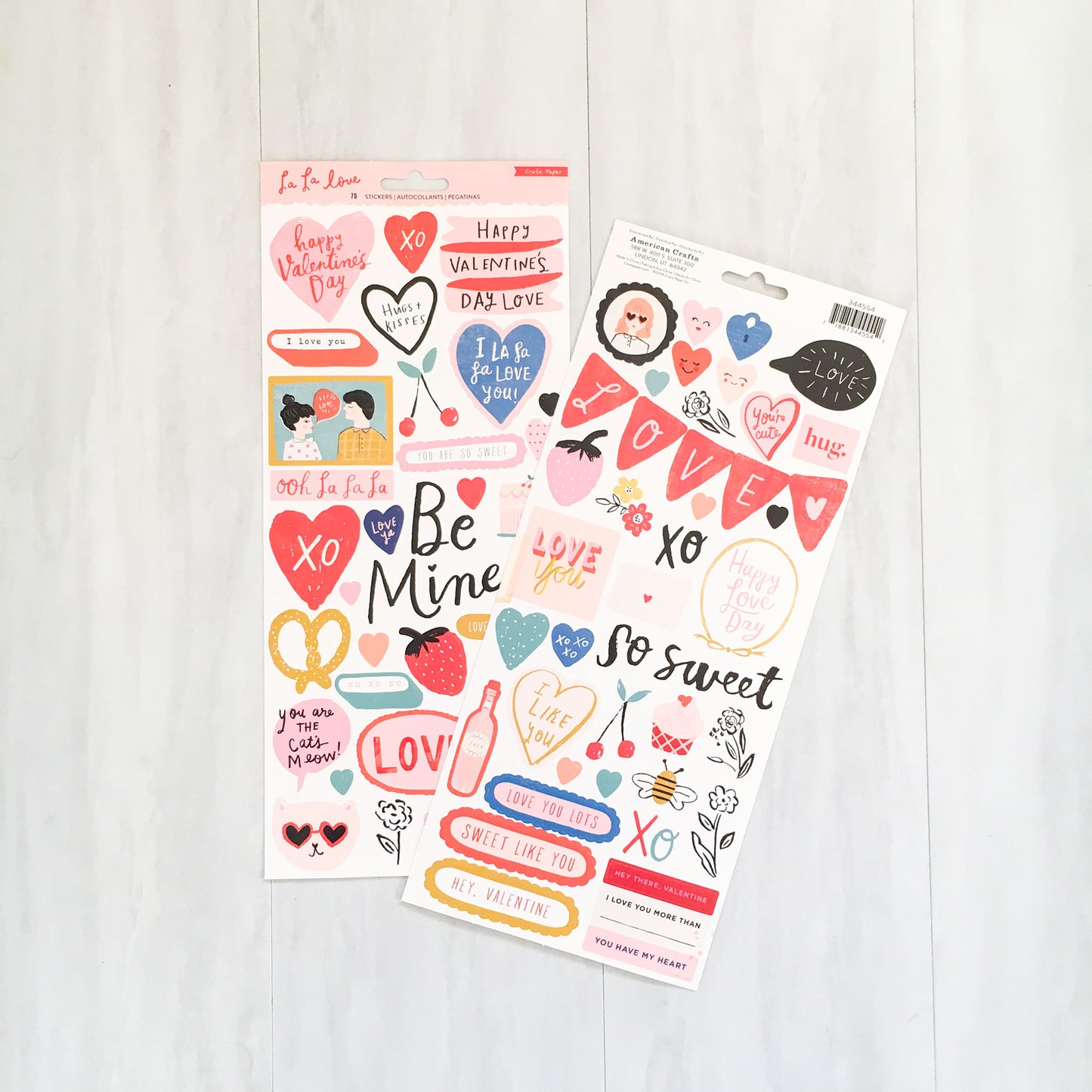 "HUGS & KISSES" SCRAPBOOK KIT