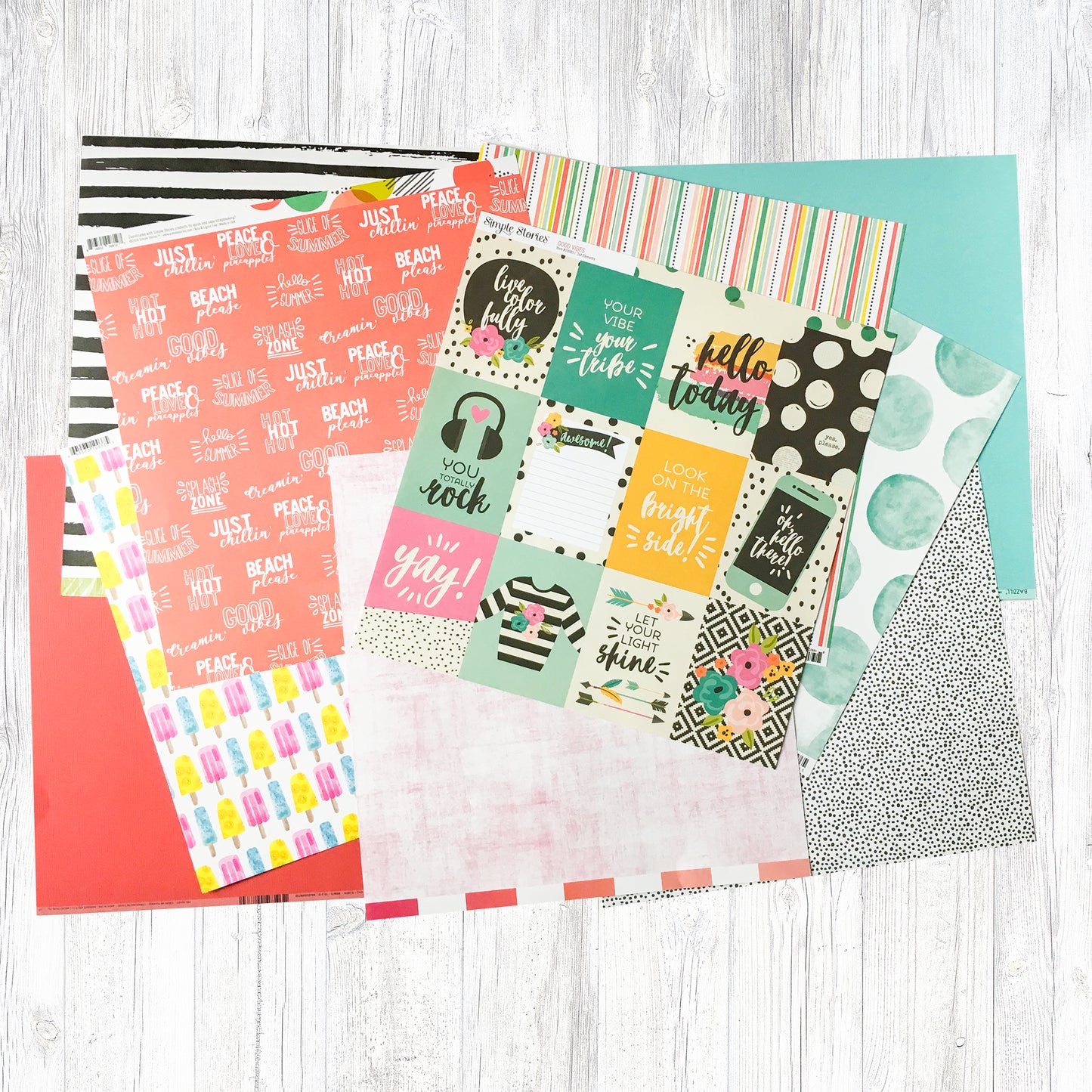 "FUN UNDER THE SUN" SCRAPBOOK KIT